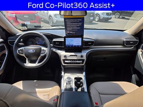 Certified 2023 Ford Explorer XLT w/ Equipment Group 202A AWD/4WD image 3