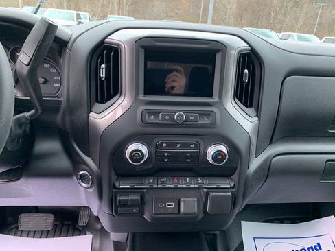 New 2026 GMC Sierra 2500 Pro w/ Convenience Package image 16