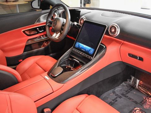 Certified 2025 Mercedes-Benz SL 63 AMG S e Performance 4MATIC image 23