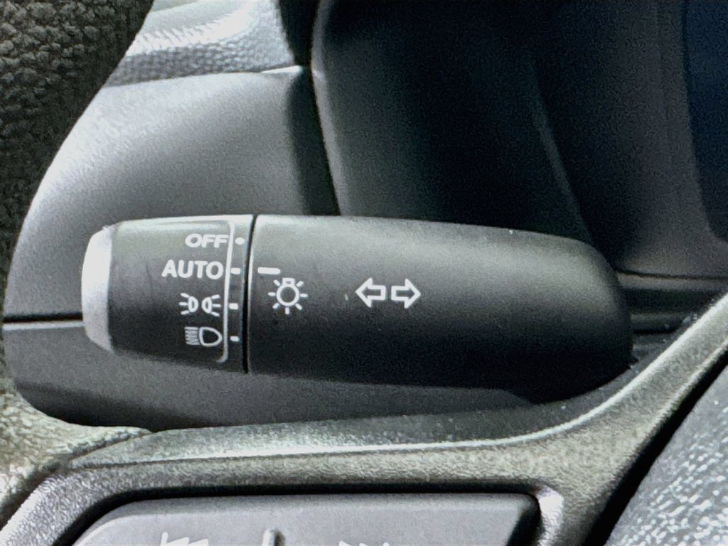 Used 2025 Honda Accord SE image 10