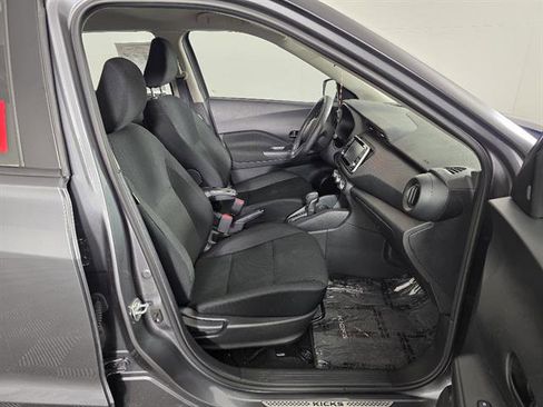 Used 2024 Nissan Kicks S FWD image 13