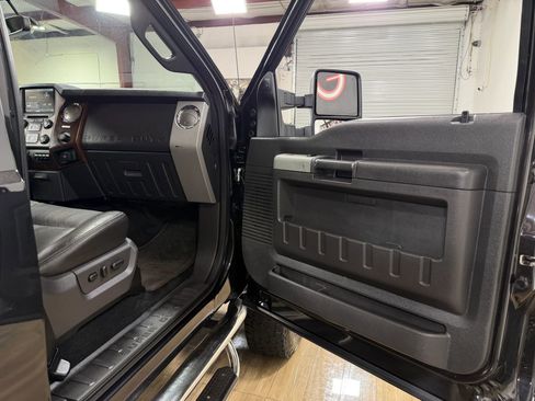 Used 2015 Ford F250 Lariat AWD/4WD image 19