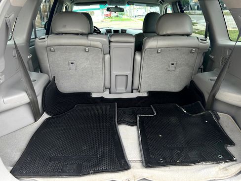 Used 2013 Toyota Highlander Plus image 18