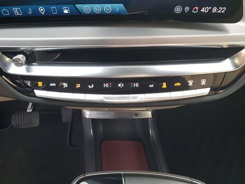 Certified 2024 Cadillac Lyriq Luxury w/ Nappa Leather Package image 39