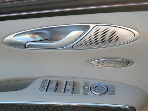 Certified 2026 Genesis GV70 3.5T Sport Prestige AWD/4WD image 13