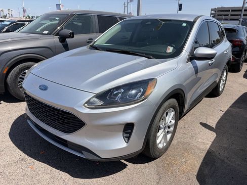 Used 2020 Ford Escape SE FWD image 4