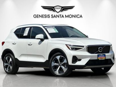 Used 2025 Volvo XC40 B5 Plus