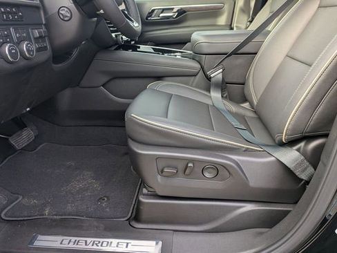 New 2025 Chevrolet Suburban Premier w/ Sun And Tow Package image 12