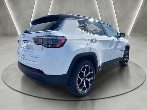 Used 2025 Jeep Compass Limited AWD/4WD image 7