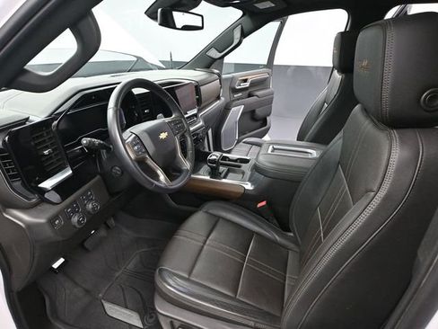 Used 2022 Chevrolet Silverado 1500 High Country image 28