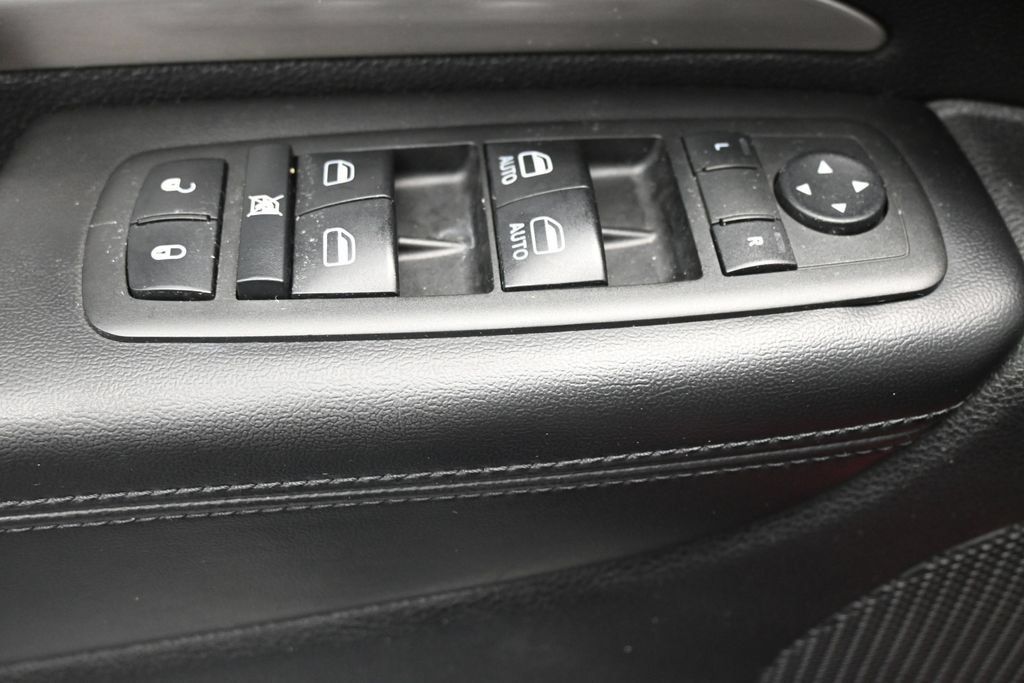 Used 2014 Dodge Durango SXT RWD image 10