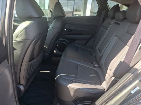 Certified 2025 Hyundai Tucson Limited w/ Tow & Go Package image 11