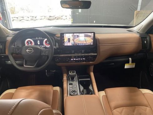 New 2026 Nissan Pathfinder Platinum w/ Cargo Package AWD/4WD image 25
