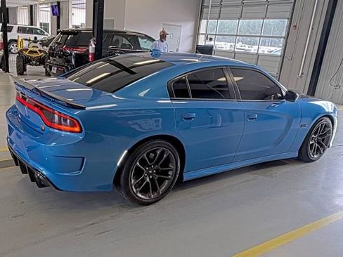 Used 2023 Dodge Charger Scat Pack w/ Technology Group RWD image 5