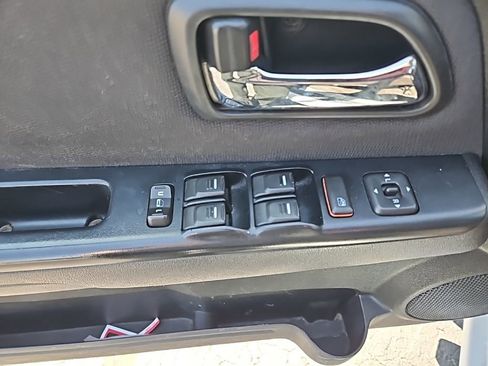 Used 2012 Chevrolet Colorado LT image 18