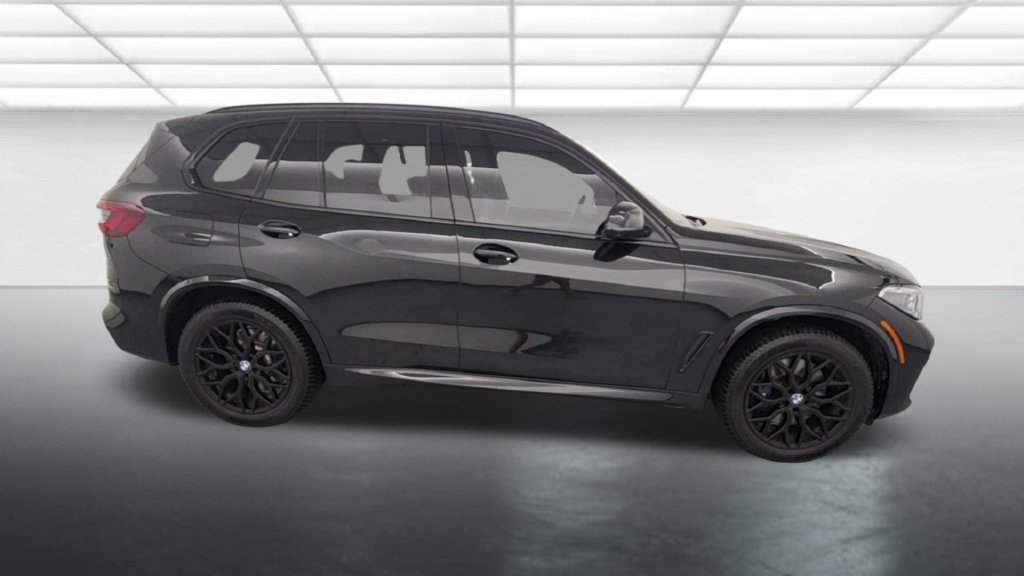 Used 2022 BMW X5 M50i w/ Executive Package AWD/4WD image 8