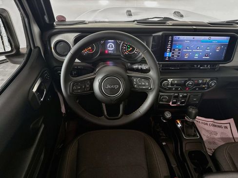 Used 2024 Jeep Wrangler Unlimited Sport AWD/4WD image 25