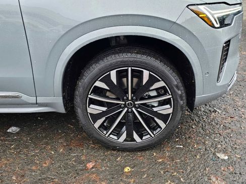 New 2026 Volvo XC90 B6 Ultra w/ Protection Package AWD/4WD image 9