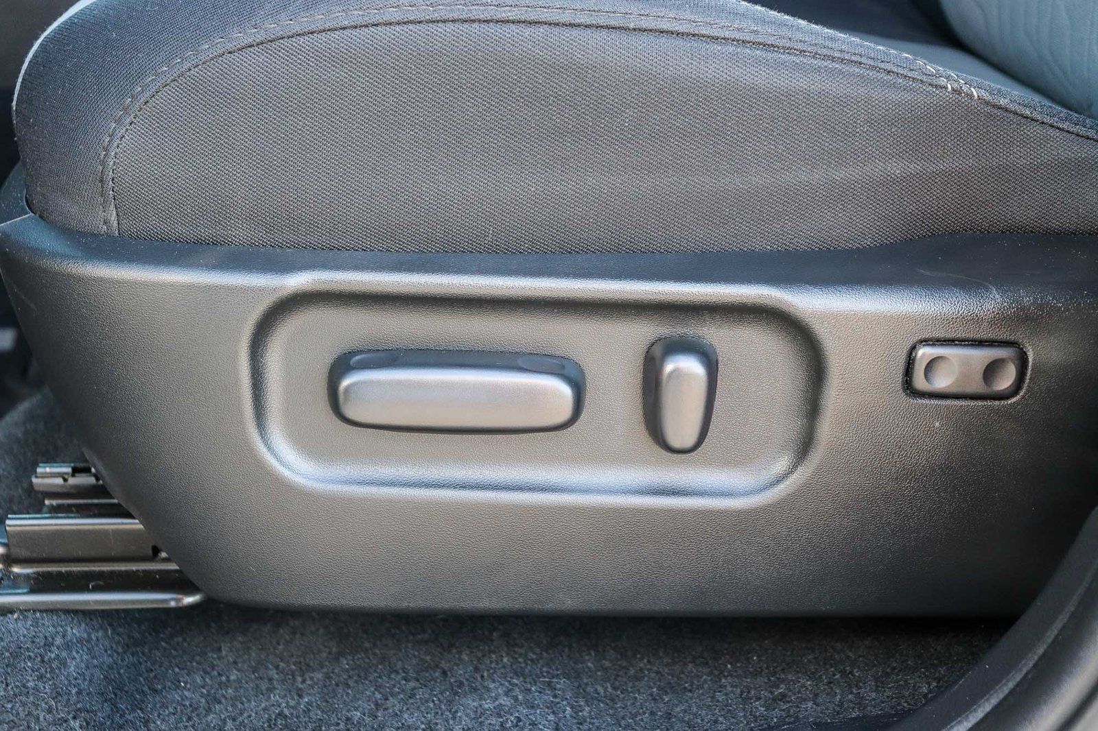 Used 2023 Toyota Tacoma TRD Sport w/ Black Out Package (TMS) AWD/4WD image 22