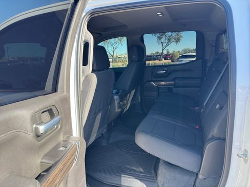 Used 2020 Chevrolet Silverado 1500 RST image 17