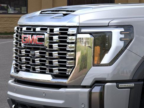 New 2026 GMC Sierra 2500 Denali image 14