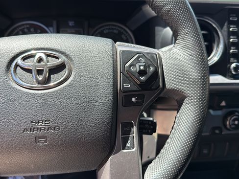 Used 2023 Toyota Tacoma SR5 w/ SR5 Appearance Package RWD image 21