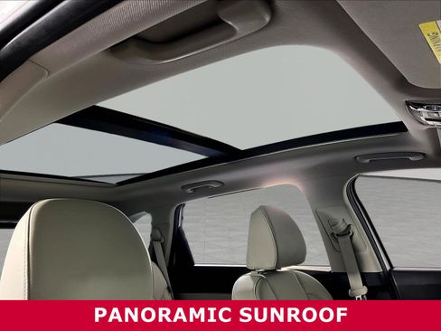 Certified 2024 Kia Sorento S w/ Panoramic Sunroof Package FWD image 27