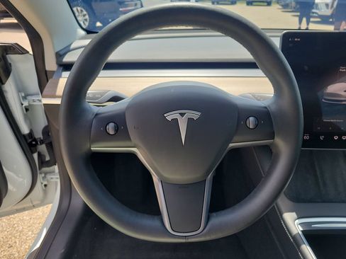 Used 2023 Tesla Model 3 Standard Range RWD image 19