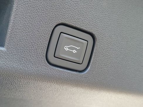 New 2026 Buick Enclave Sport Touring w/ Power Package FWD image 9