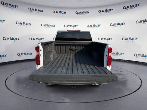 Used 2024 Chevrolet Silverado 1500 LT w/ Z71 Off-Road Package AWD/4WD image 16