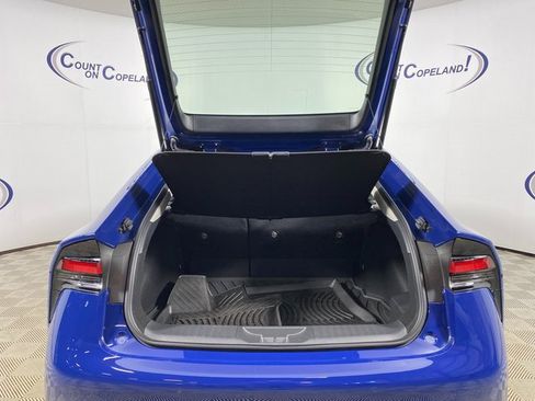 Used 2024 Toyota Prius LE image 6