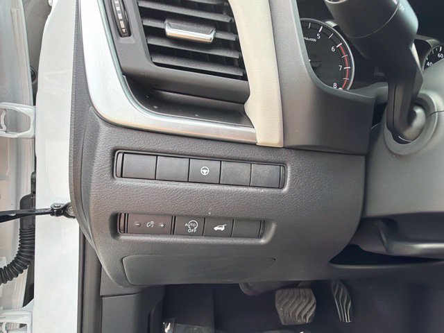 Used 2025 Nissan Rogue SV AWD/4WD image 32