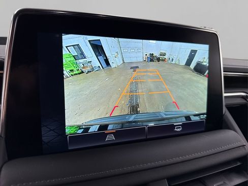 Used 2022 GMC Yukon SLE image 28