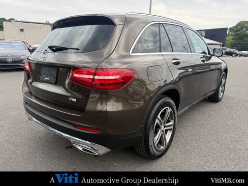Used 2017 Mercedes-Benz GLC 300 4MATIC image 8