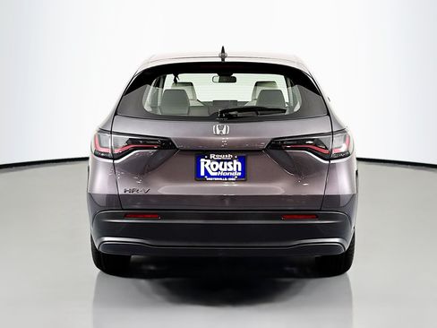 Certified 2024 Honda HR-V LX image 6