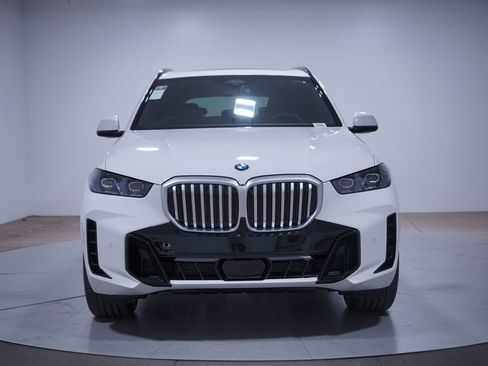 Used 2026 BMW X5 sDrive40i w/ M Sport Package RWD image 4
