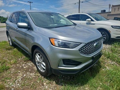 Used 2023 Ford Edge SEL AWD/4WD image 6