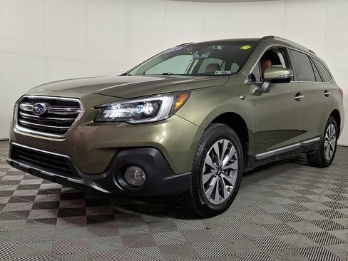 Used 2018 Subaru Outback 3.6R Touring AWD/4WD image 6