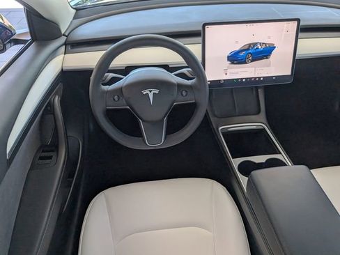 Used 2023 Tesla Model 3 Standard Range RWD image 8