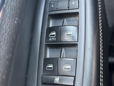 Used 2014 Jeep Grand Cherokee Limited w/ Luxury Group II AWD/4WD image 16