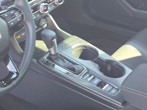 Used 2025 Honda Civic Sport image 24