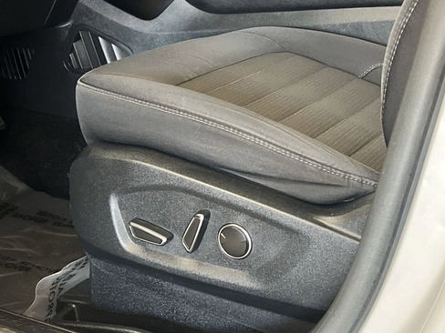 Used 2016 Ford Edge SEL image 18