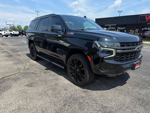 Used 2021 Chevrolet Tahoe Z71 w/ Z71 Signature Package AWD/4WD image 3