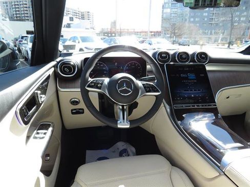 Used 2026 Mercedes-Benz GLC 300 4MATIC image 10