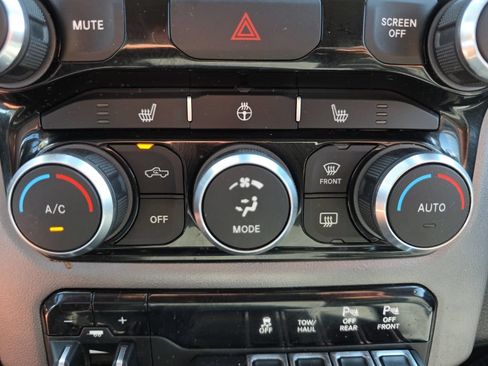 Used 2019 RAM 1500 Big Horn AWD/4WD image 27
