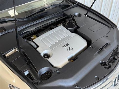 Used 2011 Lexus ES 350 w/ Luxury Pkg & Navigation w/ Preferred Accessory Package FWD image 33