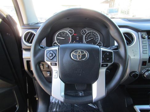 Used 2017 Toyota Tundra SR5 w/ SR5 Upgrade Package image 13