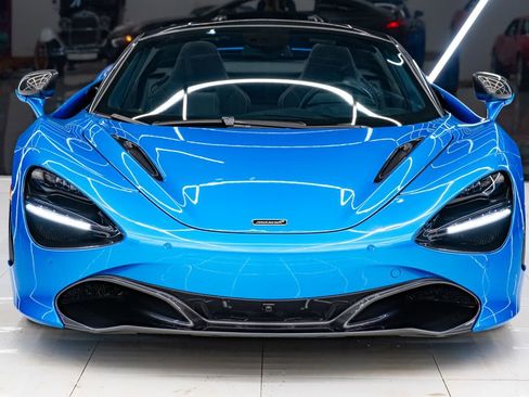 Used 2020 McLaren 720S Spider RWD image 2