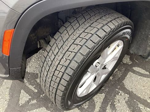 Used 2022 Jeep Grand Cherokee L Limited image 21