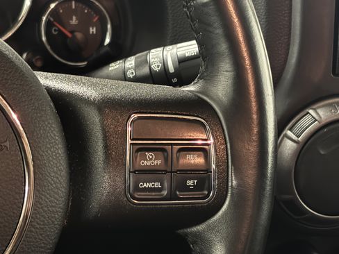 Used 2018 Jeep Wrangler Unlimited Sport S image 18